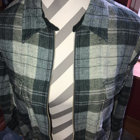 Christopher And Banks Green Flannel Size Large - Picture 4 of 5